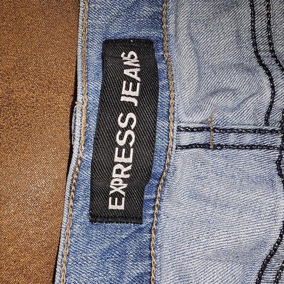 Express Jeans Distressed Denim Shorts - Size 2 - Picture 4 of 4